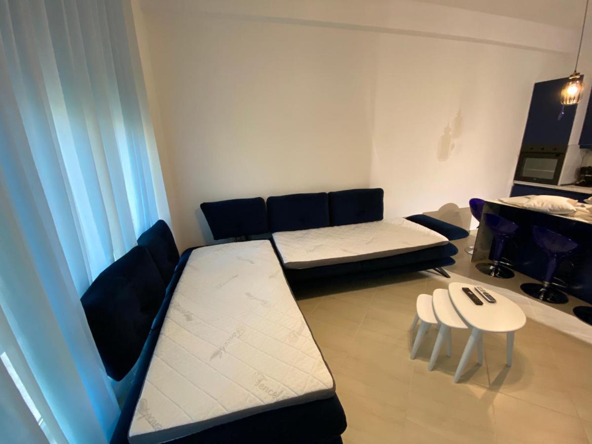 Enid Apartment Вльора Екстер'єр фото